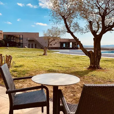 - Country Boutique Hotel 4*