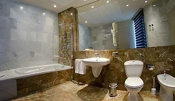 - Country Boutique 4*
